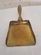 Ramasse-miettes / Pelle à