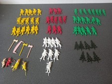 Lot 61 décorations sujets figurines  Bûche Noël Vintage Sapins Lutins Nains ...