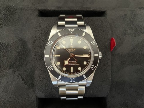 Auth tudor black bay mm - auth, 54