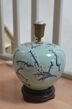 Ancien pot/vase en porcelaine