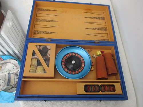 Boite jeux ancienne nk - boite,