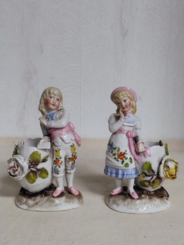 Deux figurines pyrogène - deux,