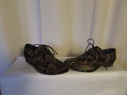 Chaussures couleur pourpre - couleur,