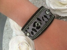 idée cado BRACELET FEMME LEOPARD GRIS STRASS POIL SYNTHETIQUE FERMETURE aimanté