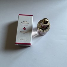 Gûërläïn ECHANTILLON EN 7,5 ML DE FLORA BLOOM EN EDT PLEINE AVEC BOITE.
