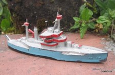 L.R FIGURINE PLOMB CREUX  /  BATEAU DE GUERRE CUIRASSIE WW1 NO QUIRALU CL BF HR