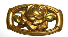 Jolie broche ART DECO rose