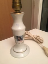 Pied de lampe en porcelaine de