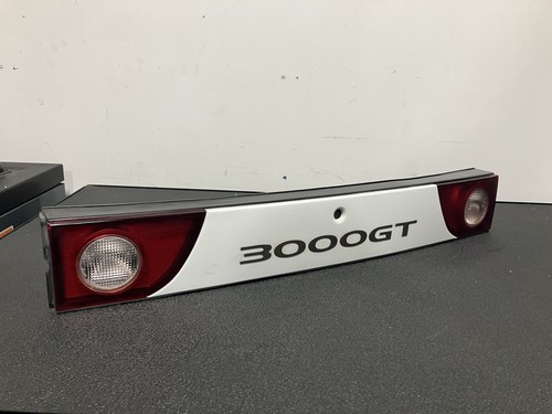 Mitsubishi 3000gt center tail - mitsubishi,