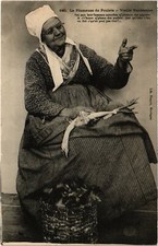 CPA La Plumeuse de Poulets - Vieille Vendéenne (112666)