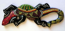 Gecko margouillat salamandre lézard porte bonheur en bois peinture aborigène