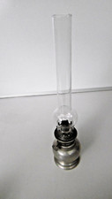 ancienne lampe a petrole etain