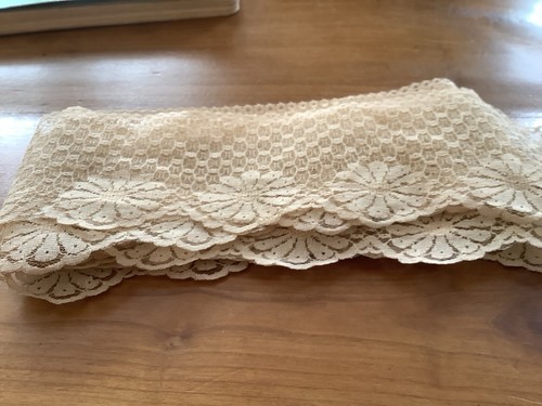 Belle dentelle ancienne 3 - ,