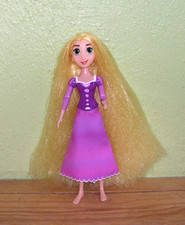 Figurine Mini Poupée articulée Disney Raiponce