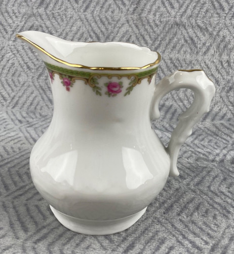 Petit pot lait - pot, porcelaine