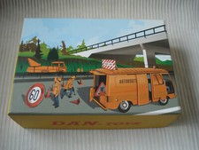 DAN TOYS n°100 : Fourgon J7