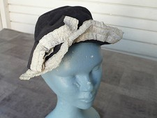ANCIEN CHAPEAU DE FEMME -