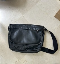 Grand Sac Sacoche Bandoulière Homme Cuir Noir Eastpak