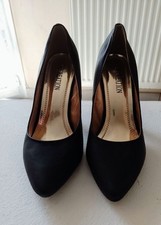 Escarpins  taille 37 - Ch. Création. Jamais Portés.