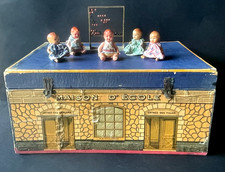 JOUET ANCIEN - MAISON D'ECOLE EN COFFRET BOIS - NK ATLAS PARIS - FRANCE 1920's