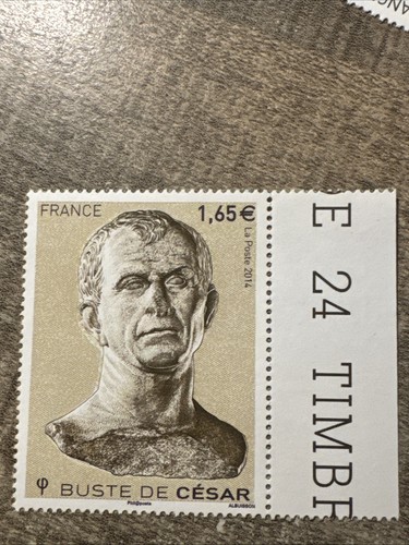 Timbre 4836 buste - 4836-buste, de