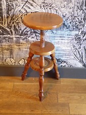 ANCIEN TABOURET-HORLOGER