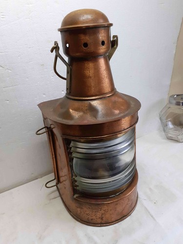Ancienne grande lanterne de - et,