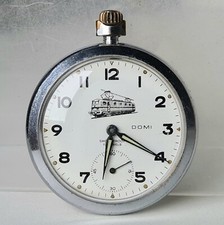 Montre gousset mécanique décor d´une locomotive train marque DOMI en métal 20ème