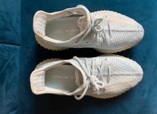 Yeezy Boost 350 v2 Cloud White