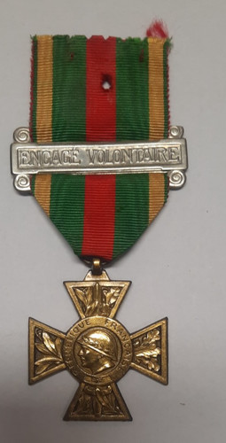 Medaille croix combattant - medaille,
