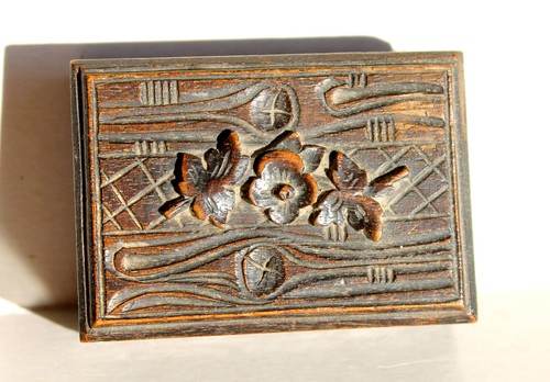 Ancienne petite boite - ancienne,