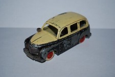 CIJ TAXI RENAULT NOIR ET JAUNE