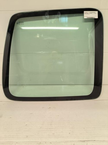 Vitre porte coffre gauche