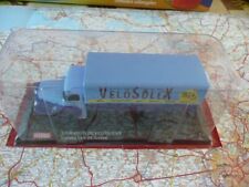 UNIC ZU Izoard baché Vélosolex IXO Garage Moderne  1/43 en blister