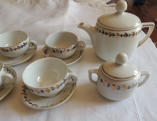 Ensemble ancienne dinette - , en