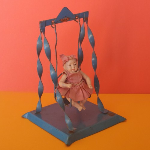 Poupee miniature celluloid - miniature,