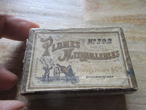 Boite anciennes plumes - boite,