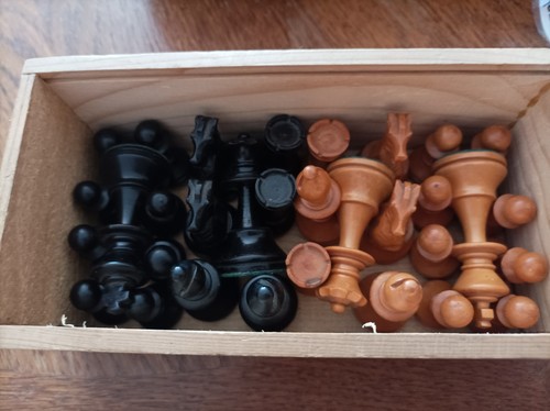 Pièce jeu échec en bois - jeu,