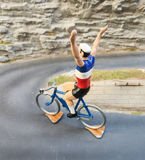 CYCLISTE vintage Roger Champion de France Tour de France miniature 1/32e