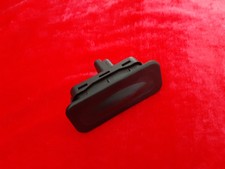Bouton ouverture coffre megane