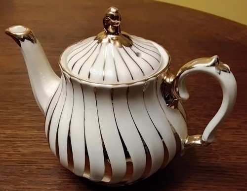 Vintage très élégante - très,
