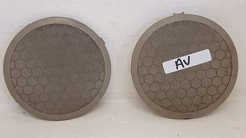 Cache enceinte porte - , avant