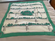 Authentique foulard HERMES