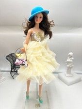 Poupée mannequin   corps articulé  Version Créations  + Barbie Collection OOAK