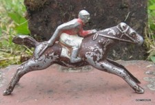 FIGURINE MONOBLOC LR LOUIS ROUSSY HIPPISME JOCKEY CHEVAL DE COURSE NO QUIRALU