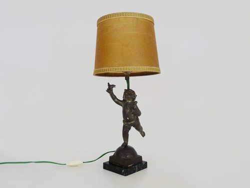 Ancienne lampe poser - à, en
