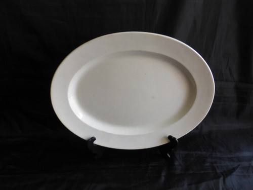 Ancien plat ovale - plat,