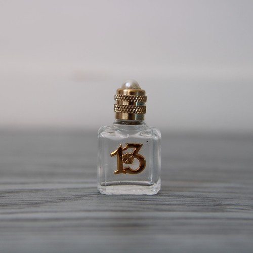 Miniature de parfum - 3.6, cm.