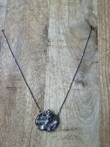 Superbe pendentif femme - et, sa