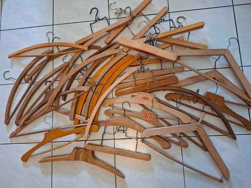 Gros lot x27 cintres anciens - cintres,